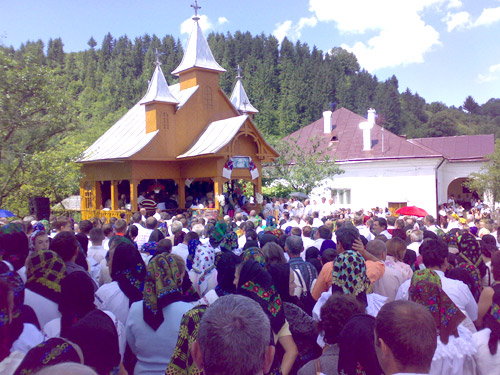 Foto Iustinian - Sacel - slujba